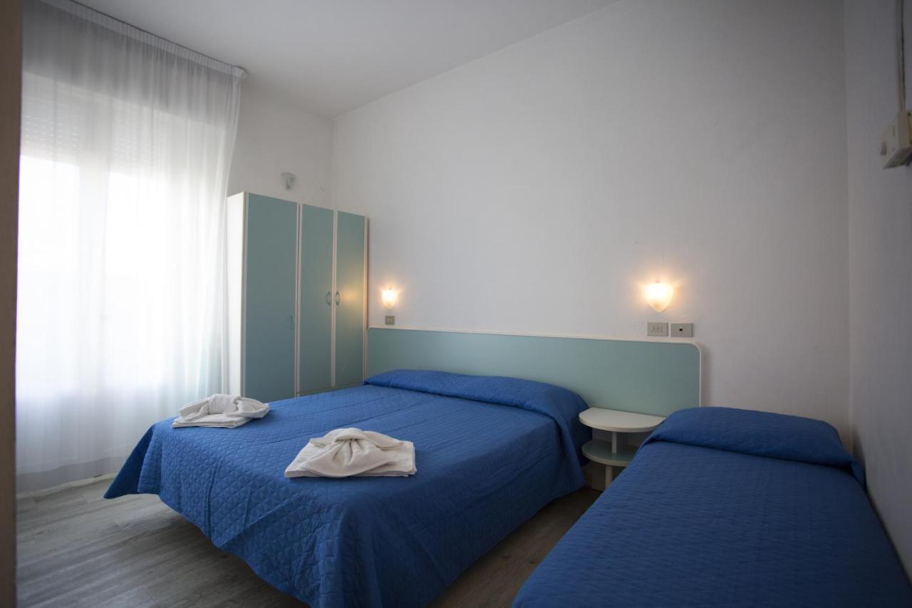 Hotel Savana Rimini Exterior foto